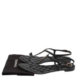 Chanel Black Leather CC Star Logo T Strap Thong Flat Sandals Size 39