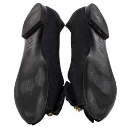 مملوكة مسبقًا Chanel Black Fabric Pearl Embellished Peep Toe Ballet Flats Size 39.5