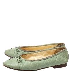 Pre Owned حذاء باليرينا فلات شانيل جلد أخضر مينت مبطن بفيونكة سي سي مقدمة محاكة مقاس 37