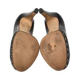 مملوكة مسبقًا حذاء كعب عالى شانيل نعل سميك سلسلة غطاء مقدم ة سي سي جلد أسود مقاس 36.5