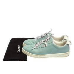 Pre Owned Chanel Blue Leather CC Low Top Sneakers Size 40.5