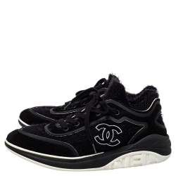 مملوكة مسبقًا Chanel Black Suede And Fabric CC Low Top Sneakers Size 41
