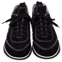 مملوكة مسبقًا Chanel Black Suede And Fabric CC Low Top Sneakers Size 41