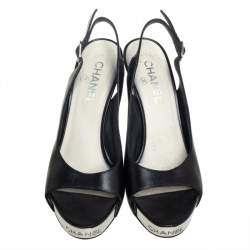مملوكة مسبقًا Chanel Black Leather CC Peep Toe Platform Slingback Sandals Size 38.5