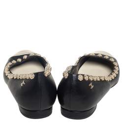 Pre Owned حذاء باليرينا فلات شانيل كاميليا جلد أسود مقدمة فضية مرصع مقاس 39