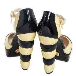 Pre Owned حذاء كعب عالي شانيل سير كاحل نعل سميك جلد لامع كريمي و أسود مقاس 38