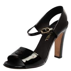 Pre Owned صندل شانيل سي سي جلد أسود لامع بحزام للكاحل مقاس 39.5