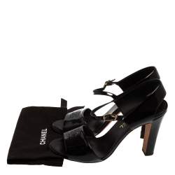 Pre Owned صندل شانيل سي سي جلد أسود لامع بحزام للكاحل مقاس 39.5