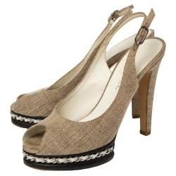 مملوكة مسبقًا Chanel Beige Canvas And Black Leather Peep Toe Platform Slingback Sandals Size 39.5