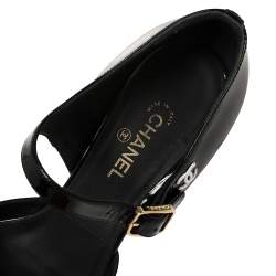 Pre Owned حذاء كعب عالي شانيل دورساي جلد أسود لامع بحزام كاحل مقاس 35.5