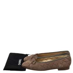 Pre Owned حذاء فلات باليه شانيل فيونكة سي سي جلد نوبوك مبطن بني مقاس 38