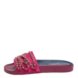 مملوكة مسبقًا Chanel Pink Satin Tropiconic Chain Link Slide Size 40