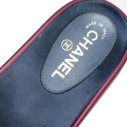 مملوكة مسبقًا Chanel Pink Satin Tropiconic Chain Link Slide Size 40