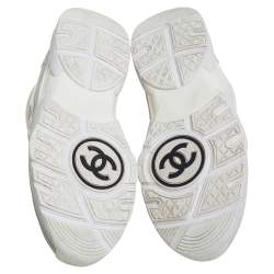 Pre Owned Chanel White Leather And Neoprene CC Low Top Sneakers Size 37.5