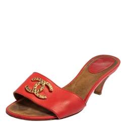 Pre Owned Chanel Red Leather CC Slide Sandals Size 37