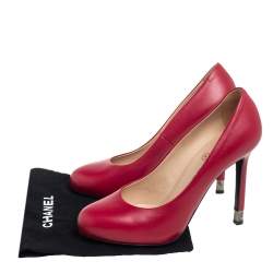 Pre Owned حذاء كعب عالي شانيل كعب سي سي جلد أحمر مقاس 37.5