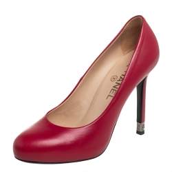 Pre Owned حذاء كعب عالي شانيل كعب سي سي جلد أحمر مقاس 37.5