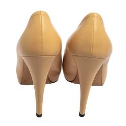 Pre Owned Chanel Beige/Black Leather CC Cap Toe  Pumps Size 38