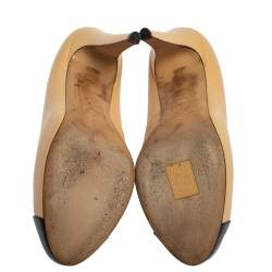 Pre Owned Chanel Beige/Black Leather CC Cap Toe  Pumps Size 38