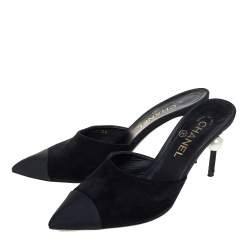Pre Owned Chanel Black Suede And Canvas CC Faux Pearl Embellished Heel Slip On Mules Size 38.5