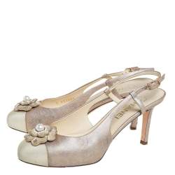 Pre Owned صندل شانيل سير فتحة كعب مزخرف كاميليا كانفاس وجلد رمادي مقاس 38.5