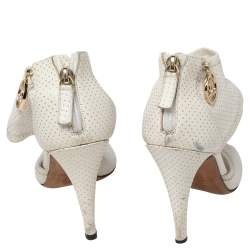 Pre Owned Chanel White Leather Open Toe Ankle Strap Sandals Size 37