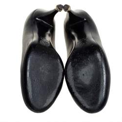Pre Owned Chanel Black CC Camellia Leather Pumps Size 38.5
