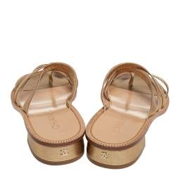 مملوكة مسبقًا Chanel Gold Leather CC Slide Sandals Size 39
