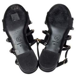 Pre Owned صندل شانيل جلد أسود بسلسلة حزام للكاحل مقاس 36