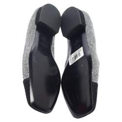 Pre Owned حذاء سليبرز سموكينغ شانيل غطاء مقدمة مربعة قماش لوركس أسود / فضي مقاس 38