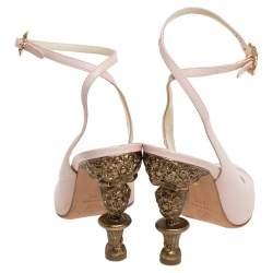 Pre Owned صندل شانيل جلد وردي كعب باروك سير كاحل مقاس 36