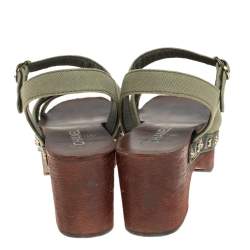 مملوكة مسبقًا Chanel Green Fabric Star And CC Studded Wooden Clog Ankle Strap Sandals Size 41
