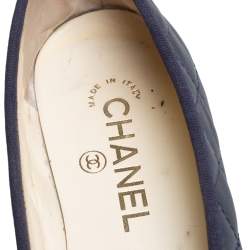 مملوكة مسبقًا Chanel Blue Quilted Leather CC Cap Toe Ballet Flats Size 37