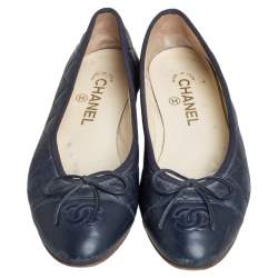 مملوكة مسبقًا Chanel Blue Quilted Leather CC Cap Toe Ballet Flats Size 37