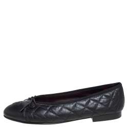 مملوكة مسبقًا Chanel Black Quilted Leather CC Bow Cap Toe Ballet Flats Size 36.5