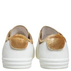 Pre Owned حذاء رياضي شانيل سي سي مطاط وقطيفة أبيض/ذهبي  بعنق منخفض مقاس 39