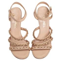 Pre Owned صندل شانيل جلد بيج مزين بسلسلة بحزام كاحل مقاس 38