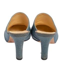 Pre Owned حذاء سلايد شانيل قماش ودنيم أزرق/أسود مزين سي سي مقاس 38