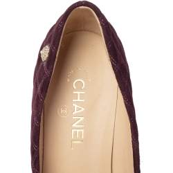 Pre Owned Chanel Burgundy Quilted Suede And Python Leather Cap Toe CC Pumps Size 41.5