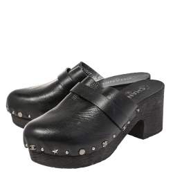 Pre Owned Chanel Black Leather Studded Clog Sandals Size 40