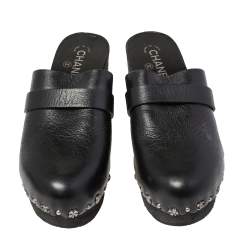 Pre Owned Chanel Black Leather Studded Clog Sandals Size 40