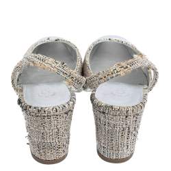 Pre Owned Chanel Silver Leather And Tweed Fabric CC Block Heel Slingback Sandals Size 39.5