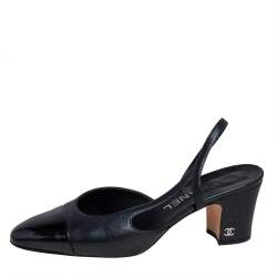 مملوكة مسبقًا Chanel Metallic Black Leather And Patent Leather Cap Toe CC Block Heel Slingback Sandals Size 36.5