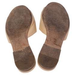 Pre Owned Chanel Beige Leather CC Camellia Flats Size 40