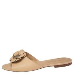 Pre Owned Chanel Beige Leather CC Camellia Flats Size 40