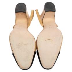 مملوكة مسبقًا Chanel Black/Beige Leather and Fabric Cap Toe Slingback Sandals Size 38