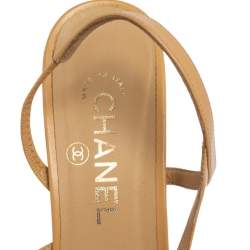 مملوكة مسبقًا Chanel Black/Beige Leather and Fabric Cap Toe Slingback Sandals Size 38