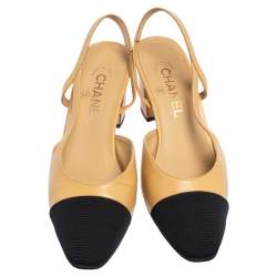 مملوكة مسبقًا Chanel Black/Beige Leather and Fabric Cap Toe Slingback Sandals Size 38