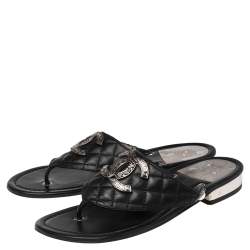 Chanel Black Quilted Leather CC Thong Flats Size 37