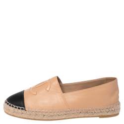 Pre Owned Chanel Beige/Black Leather CC Cap Toe Espadrilles Size 40